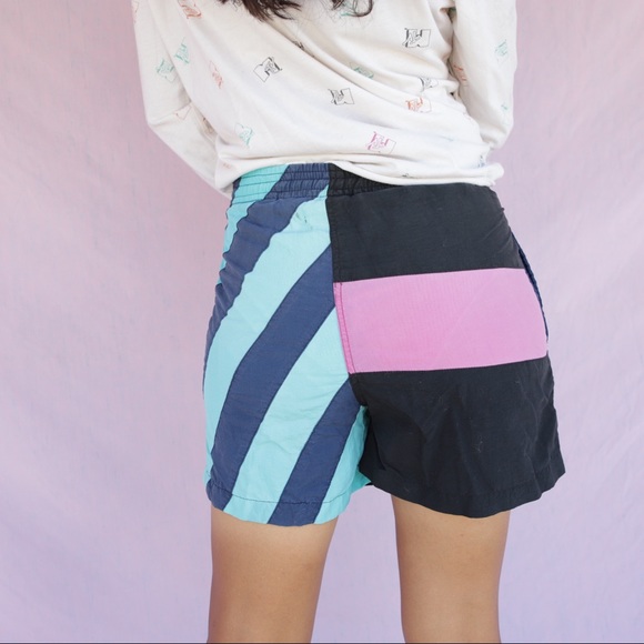 Vintage Pacific Scene Shorts - Picture 5 of 7